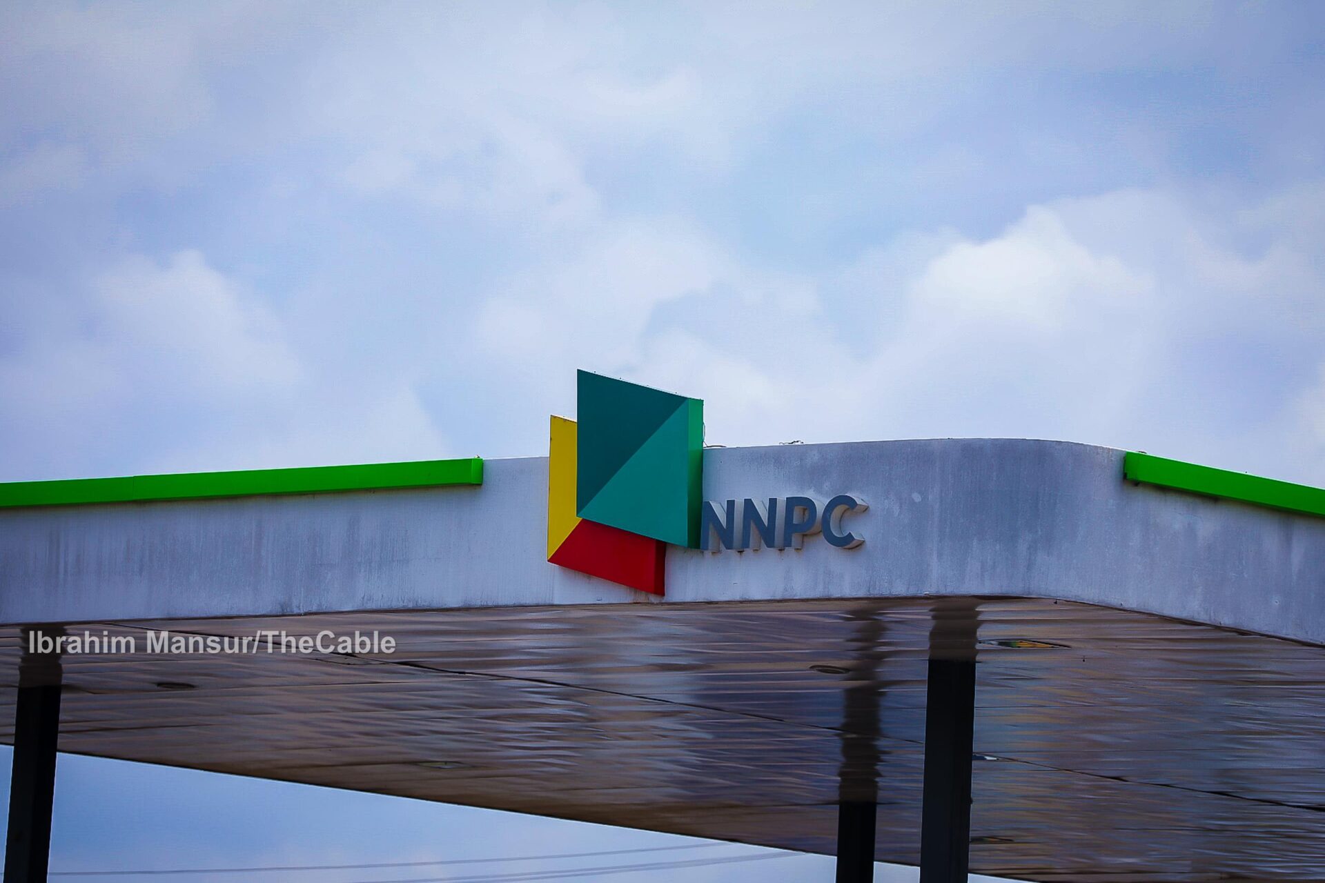 Nnpc NNPC Cuts Petrol Prices in Lagos and Abuja - Prismedia News